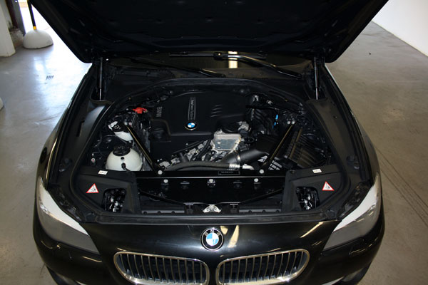 Установка противоугонного комплекса на BMW 520