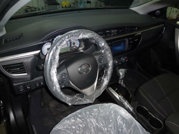 Установка охранного комплекса на Toyota Corolla