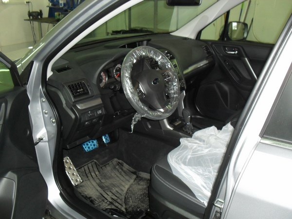 Установка охранного комплекса на Subaru Forester