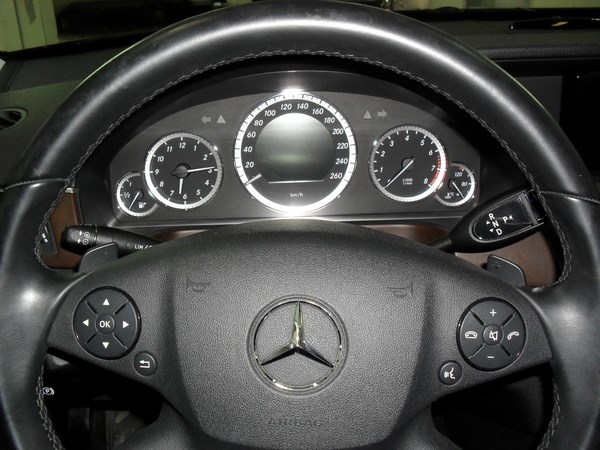 Тонирование стекол на автомобиле Mercedes E320