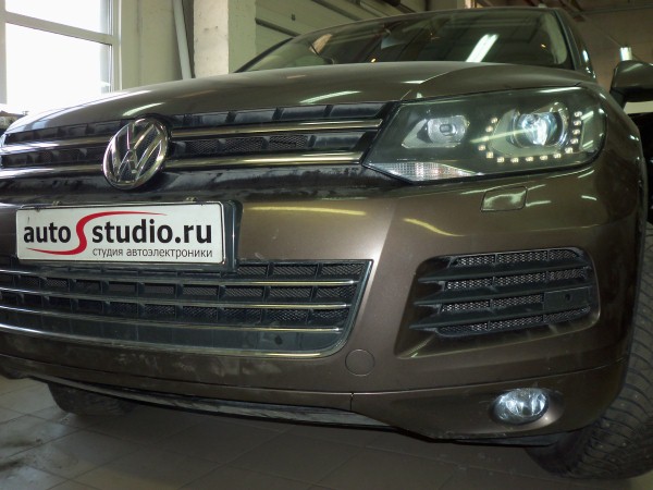 Установка защитной сетки на Volkswagen Touareg