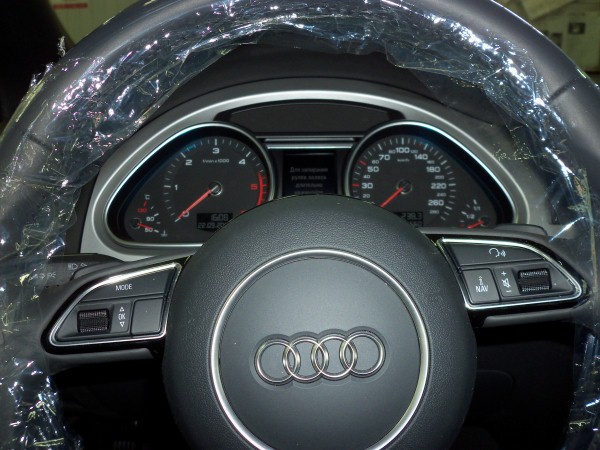 Нанесение защитной антигравийной пленки 3M на Audi Q7