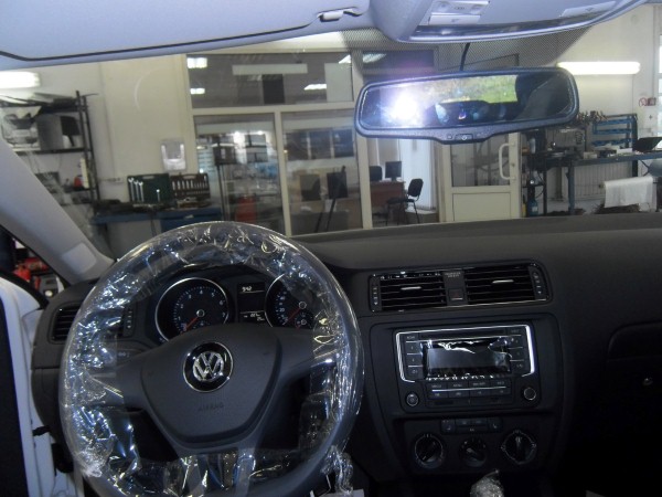 Установка охранного комплекса на Volkswagen Jetta