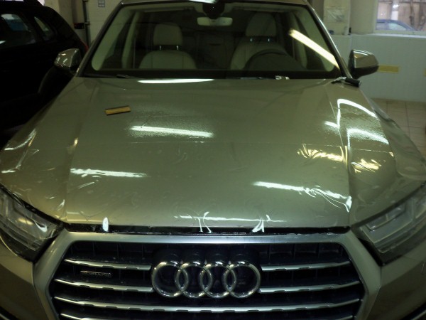 Нанесение защитной антигравийной пленки 3M на Audi Q7