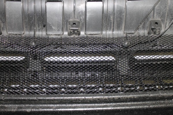 Установка защитной сетки радиатора на Kia Soul