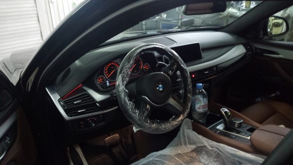 Нанесение защитной антигравийной пленки 3M на BMW X6