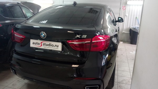 Нанесение защитной антигравийной пленки 3M на BMW X6