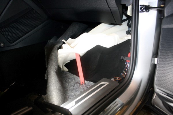 Шумоизоляция арок, локеров и багажника на Volkswagen Tiguan
