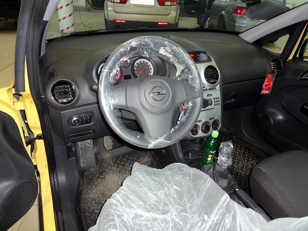 Установка противоугонного комплекса на Opel Corsa