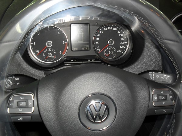 Установка мультимедии на Volkswagen Amarok