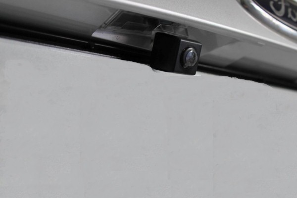 Установка головного устройства и камер переднего и заднего обзора на Ford Kuga