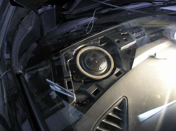 Mazda CX-5 - установленный нештатный ВЧ-динамик в штатное место